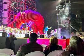 Actuación de la murga teldense Los Nietos de SaryManchez en la segunda fase del concurso carnavalero de la capital grancanaria/FJS Fotografía y TA.